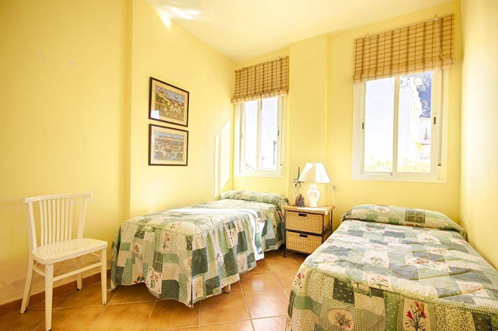 Hotel Rural Sierra Tejeda Alcaucin Bagian luar foto