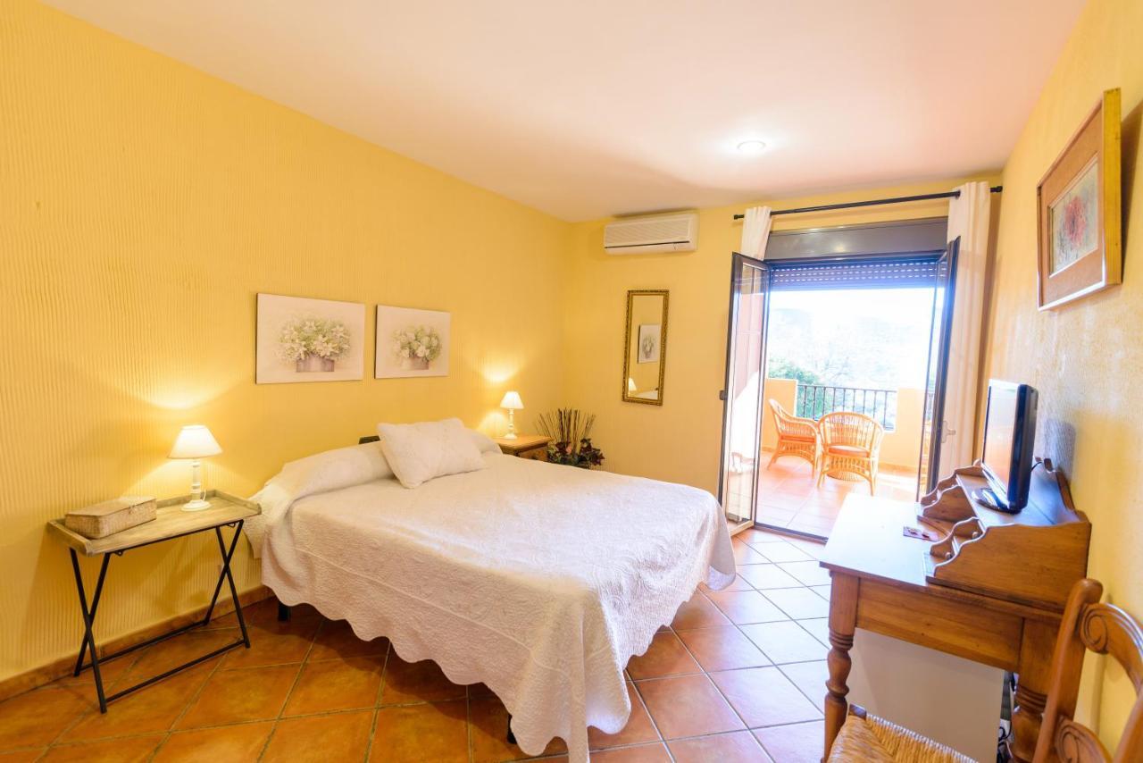Hotel Rural Sierra Tejeda Alcaucin Bagian luar foto