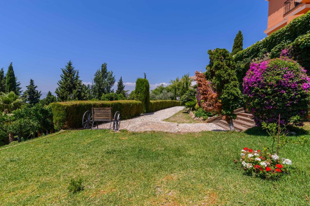 Hotel Rural Sierra Tejeda Alcaucin Bagian luar foto